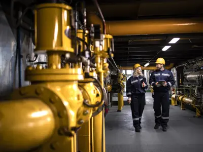 Gasista Comgás em Industria